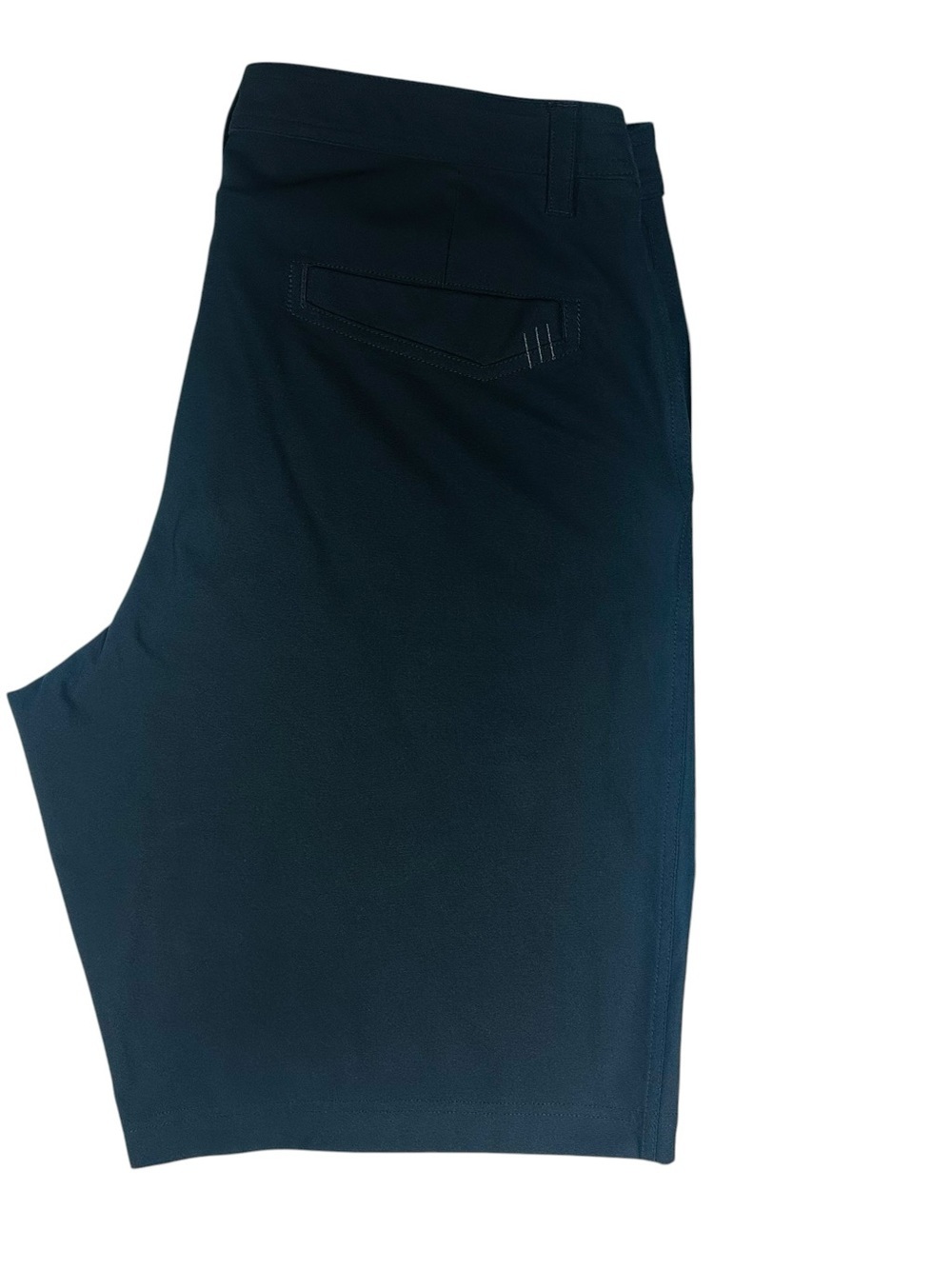 lululemon athletica Men's Black Flat-Front Performance Shorts - Picture 4 of 7